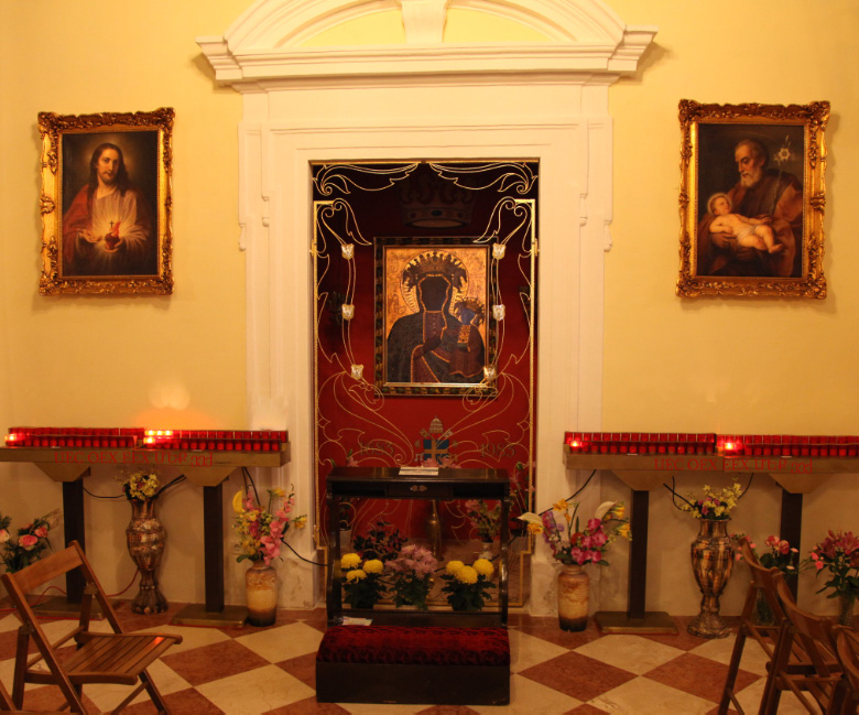 prayer bench in Kahlenberg Cathedral