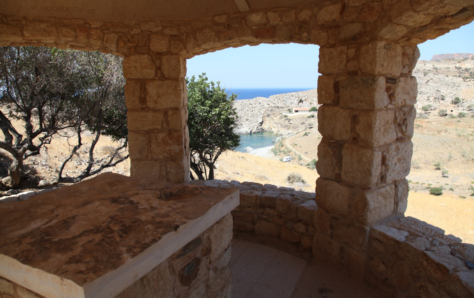 Kaloi Limenes Altar and sea